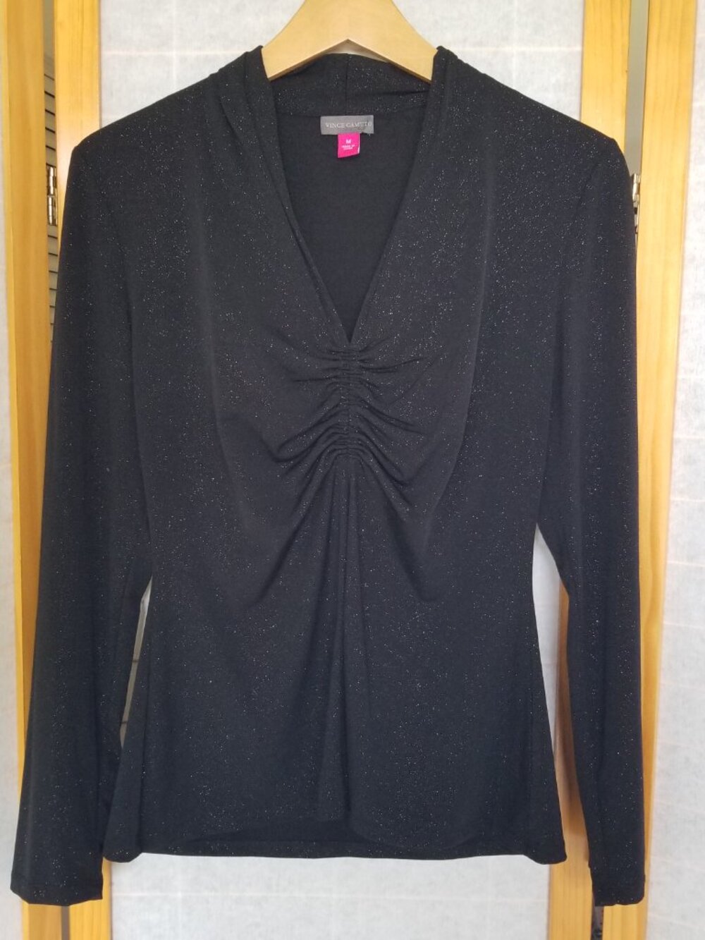 Vince Camuto Black Long Sleeve Glitter Top Stretch Knit Celestial Size Medium